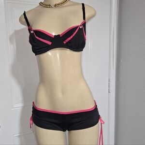 Sexy Little Things Black & Pink Bra & Shorts by Victoria's Secret Med